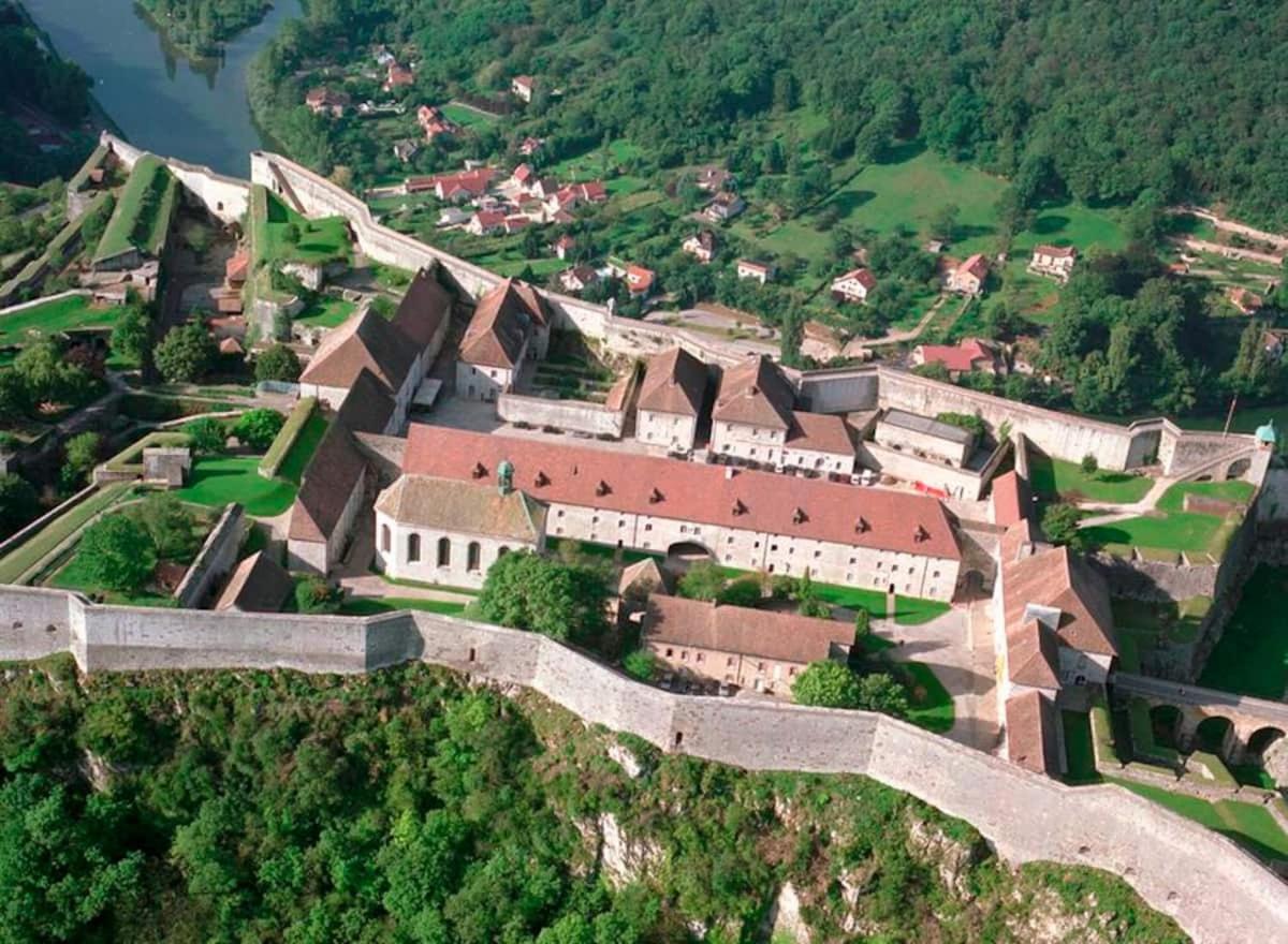 Gite 3 Etoiles "Entre Sources Et Riviere" Besancon Vaire-le-Grand Exterior foto